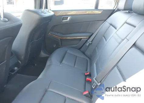 2010 Mercedes-Benz E 350 4Matic из США, поврежденный, VIN WDDHF8HBXAA253124